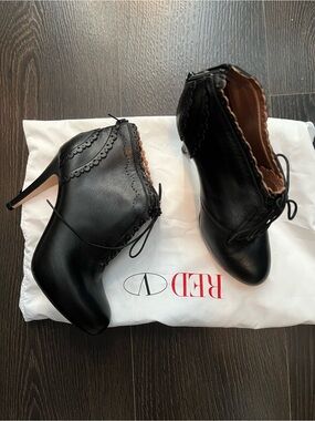 RED Valentino Black Scalloped Leather Lace-Up Ankle Booties